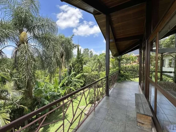 Imagem Cond Pq das Artes - 4d/2sts, casa de esquina, semi-térrea, gourmet, vista!