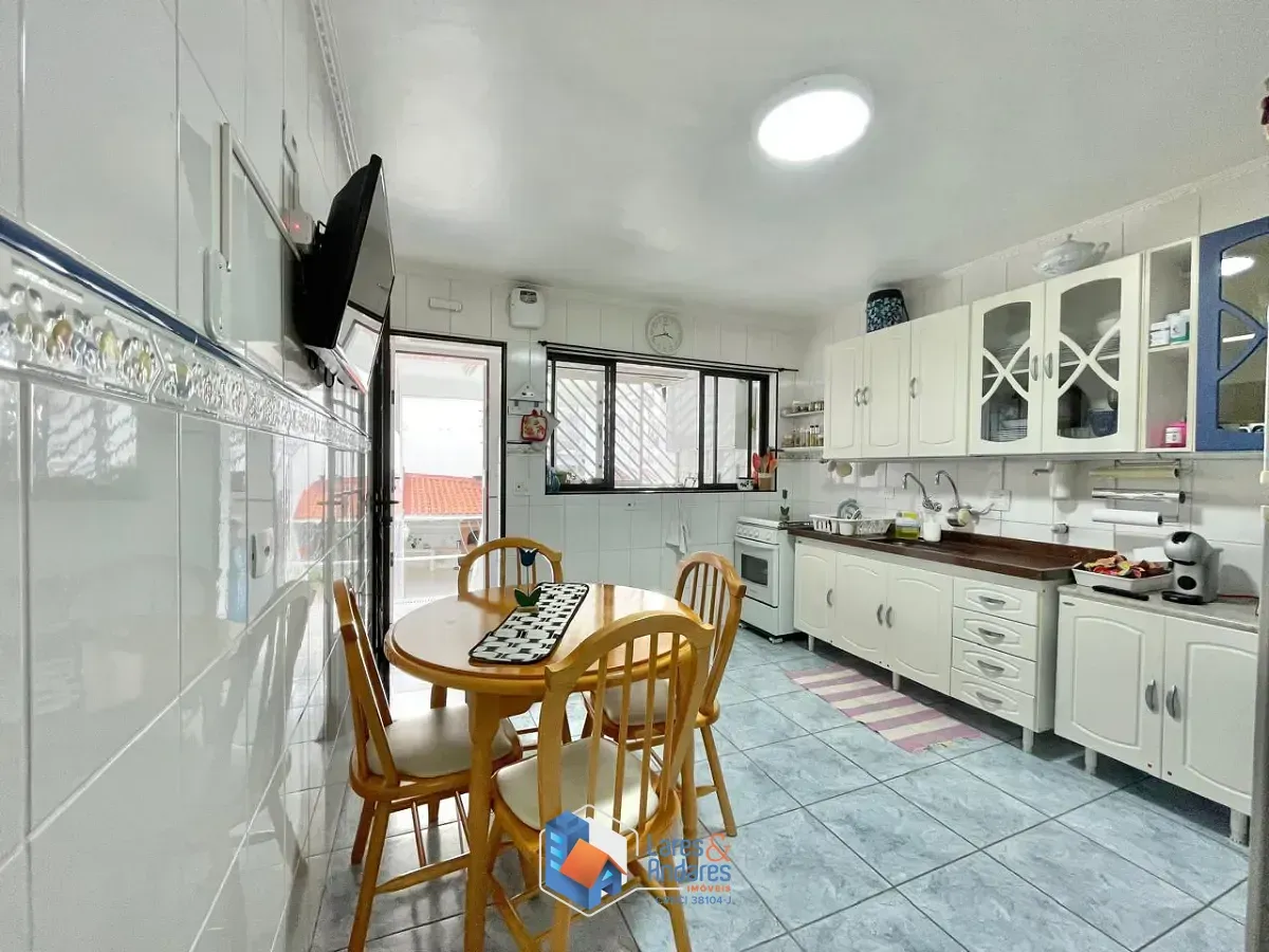 Imagem Sobrado para venda em Chácara Mafalda com 3 quartos, sendo 1 suíte, 141m²
