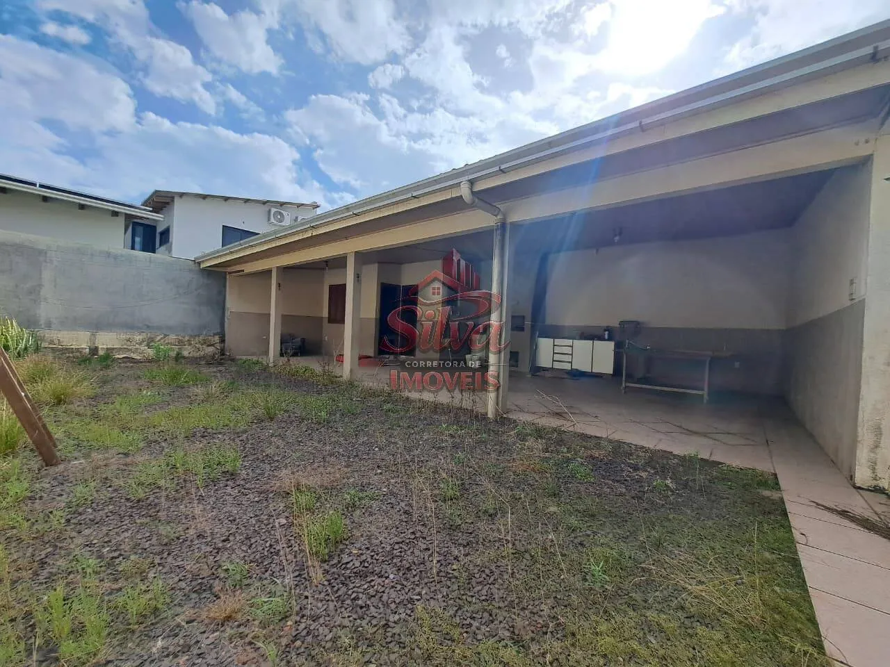 Imagem C1571| Casa 3 dormitórios com anexo a 75m do mar