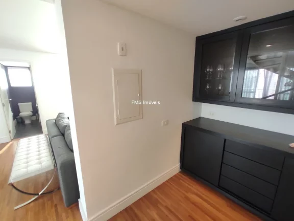 Imagem Apartamento para locação em Moema, 1 suíte, 1 banheiro, 2 vagas de garagem.