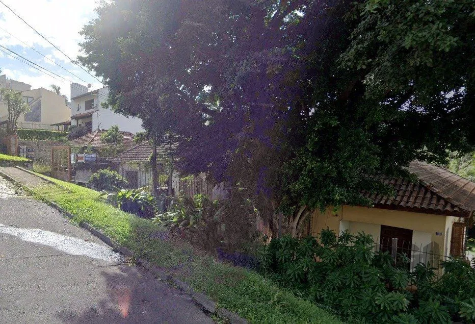 Imagem Terreno em Cristal