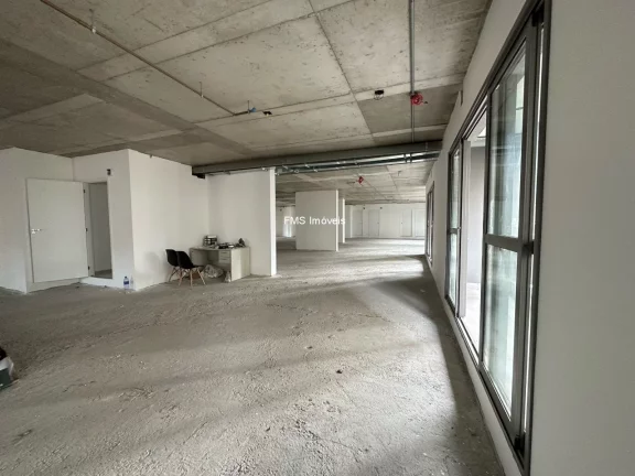 Imagem Laje comercial com 690m² para locação em Conceição.
