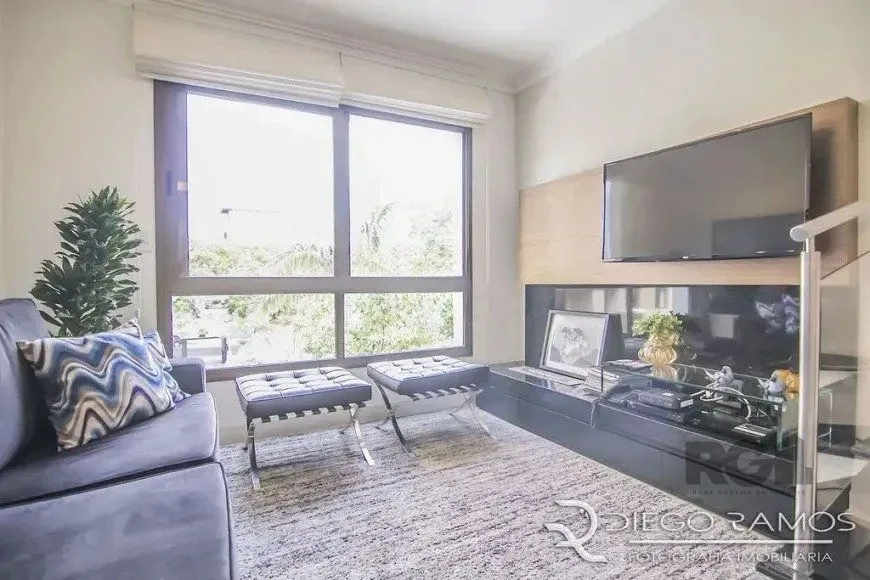 Imagem Cobertura à venda com 1 quarto 102 m² Mobiliado Alto Padrão Rua Dario Pederneiras, Petrópolis, Porto Alegre