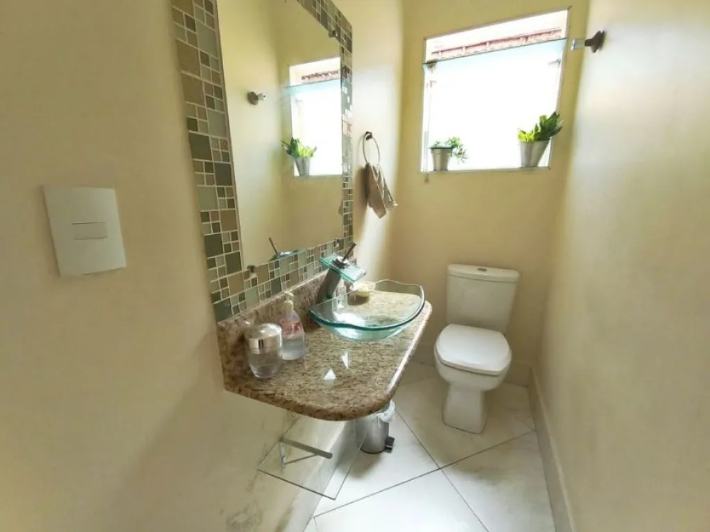 Imagem CASA COM 200,00 m² - CANTO DO FORTE - PRAIA GRANDE SP