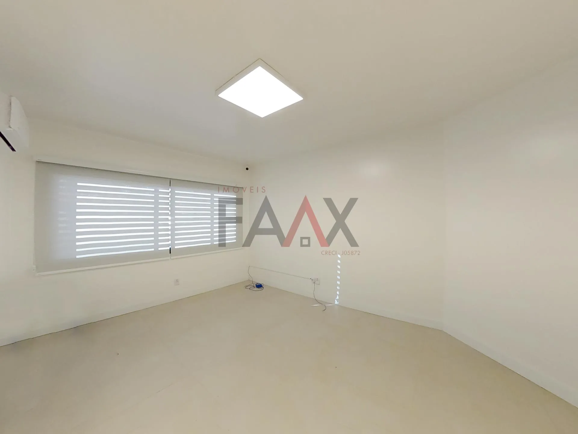 Imagem Ponto Comercial à venda na esquina do Novo Hospital Santa Tereza GUARAPUAVA - PR