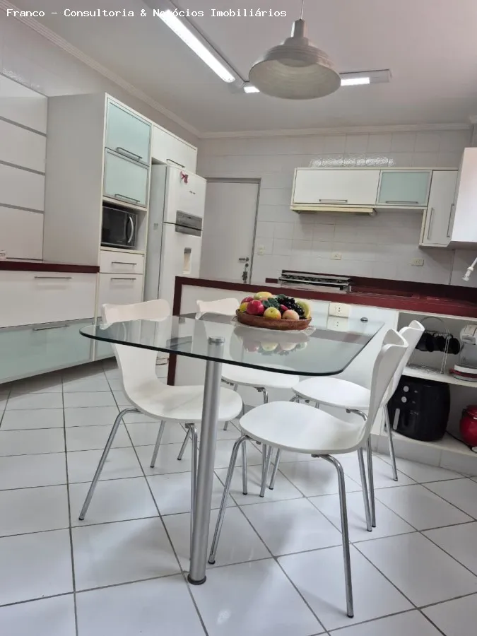 Imagem Apartamento para Venda em Guarujá, Pitangueiras, 5 dormitórios, 2 suítes, 4 banheiros, 2 vagas