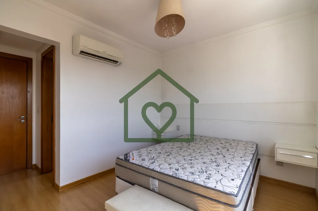 Imagem Apartamento semimobiliado em andar alto no bairro Petrópolis. 
 
Vista panorâmica de todas as jane...
