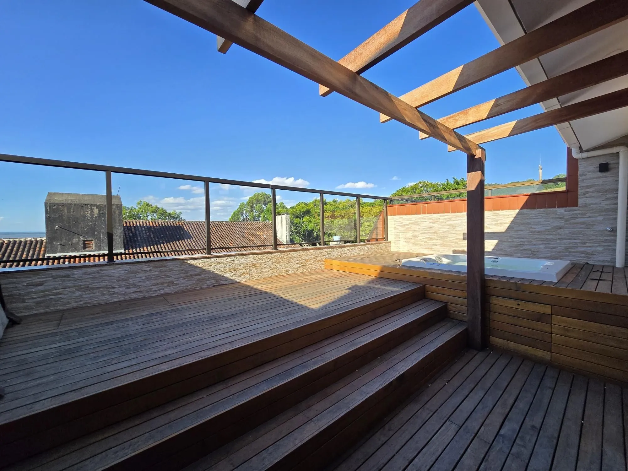 Imagem Casa em Condomínio 4 dorms à venda Avenida Taquary, Cristal - Porto Alegre