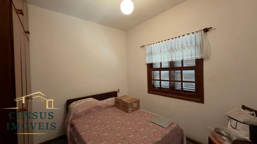 Imagem Casa para venda ou locação, com edícula, no Clube de Campos Valinhos em Valinhos - São Paulo.