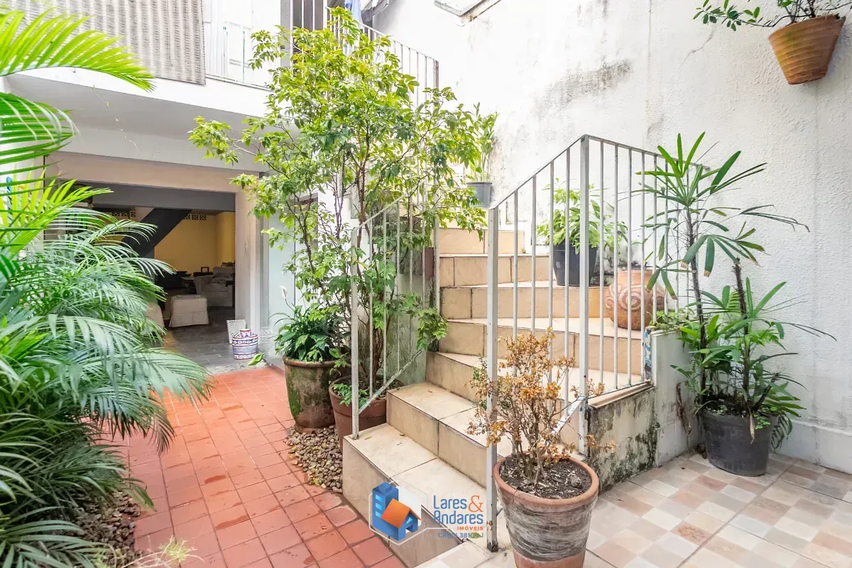 Imagem Casa para venda em Parque Colonial com 2 quartos, 107m²