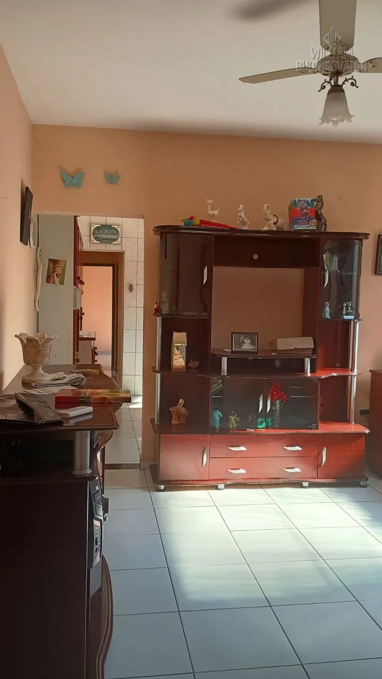 Imagem Casa na Tupi Zona 2 - 2 Dorms c/ Suíte, Edícula e 5 Vagas!