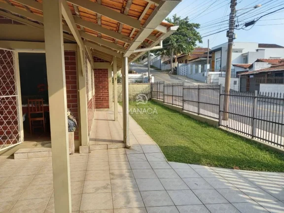 Imagem Casa Espaçosa 03 quartos no Centro - Barra Velha - SC