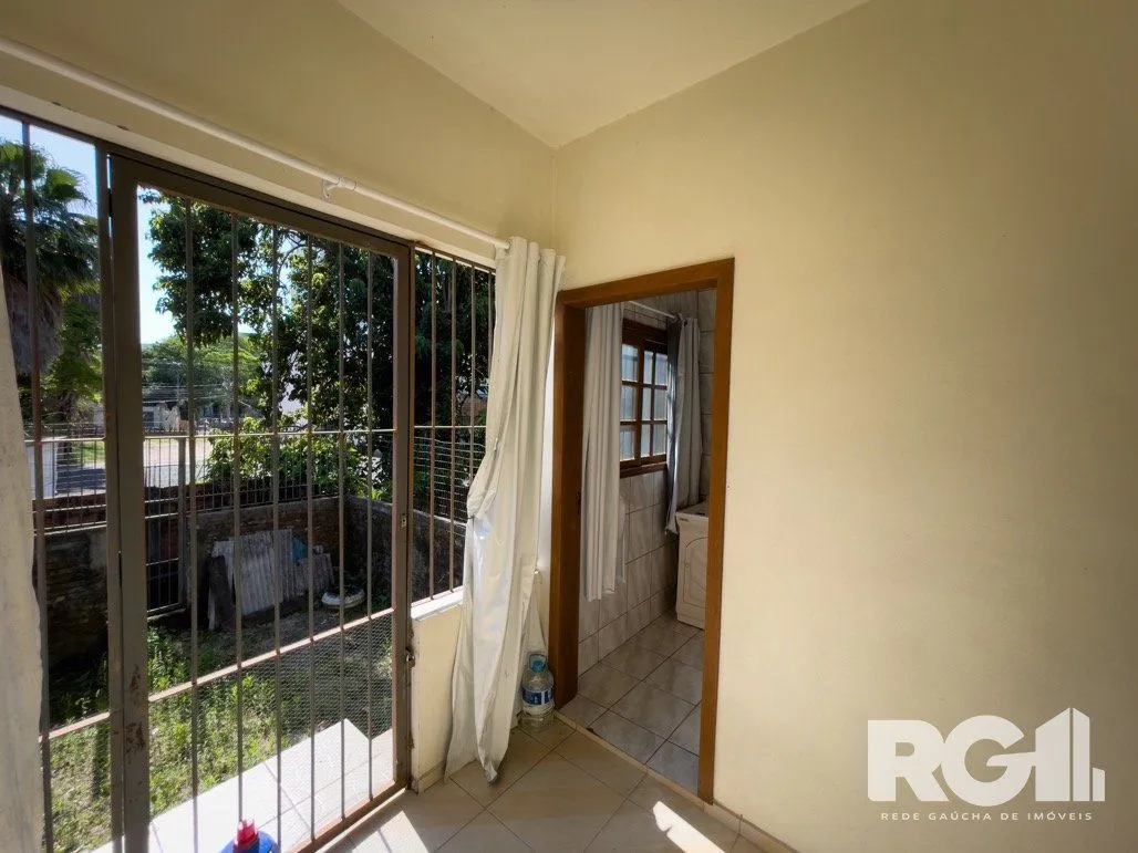 Imagem Casa 4 dormitórios na Azenha.