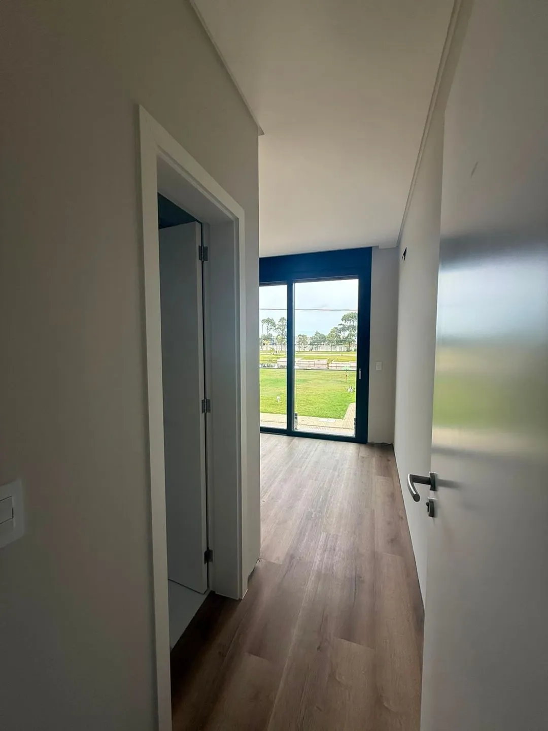 Imagem Casa de condomínio à venda em Xangri-lá, Atlântida, com 4 quartos, 294m2