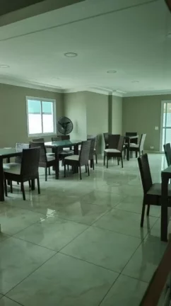 Imagem Este apartamento com 2 Dormitorios, oferece uma área de lazer completa, com piscina para adultos e crianças, garantindo diversão para toda a família, á venda na Imobiliaria Consulte Imoveis.