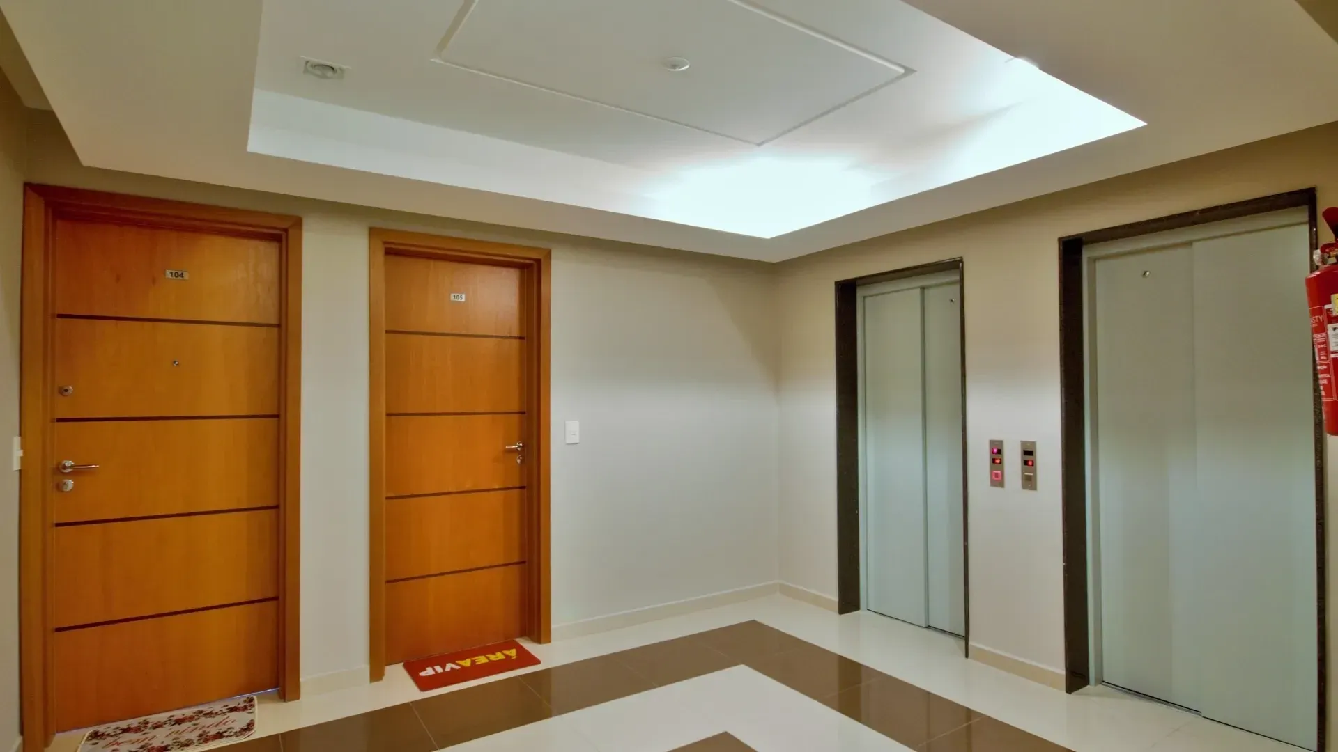 Imagem Apartamento com 3 Quartos à Venda, 60 m² em Juvevê - Curitiba