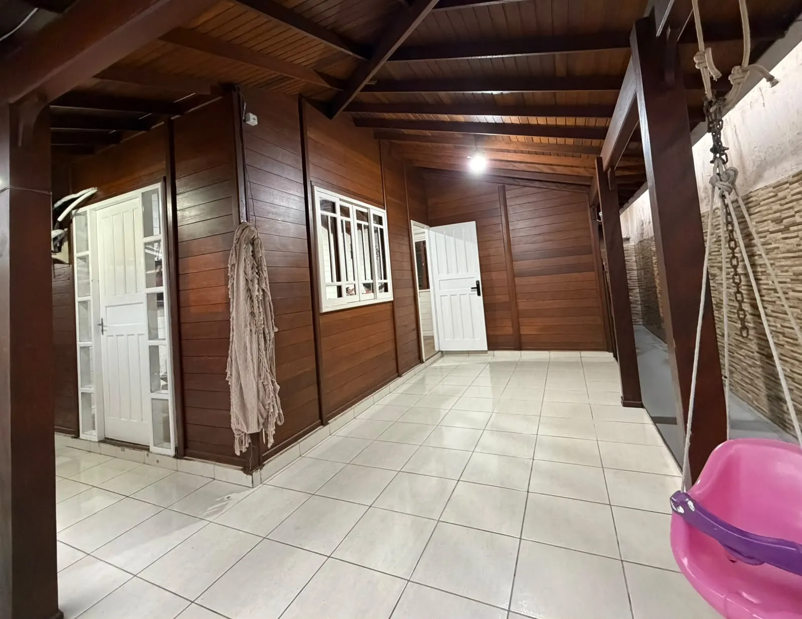 Imagem Casa à venda com 144m2 por R$ 650.000,00