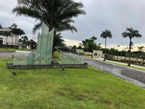 Foto do imóvel CASAL IMÓVEIS VENDE BELÍSSIMA CASA DUPLEX ÁGUA CRISTAL 4 SUÍTES + 4 VGS + PISCINA