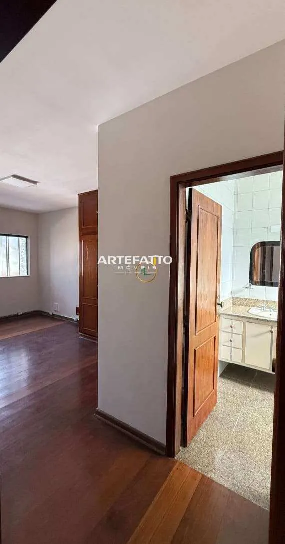 Imagem Casa à venda em Franca, Estação, com 12 quartos, 298m2