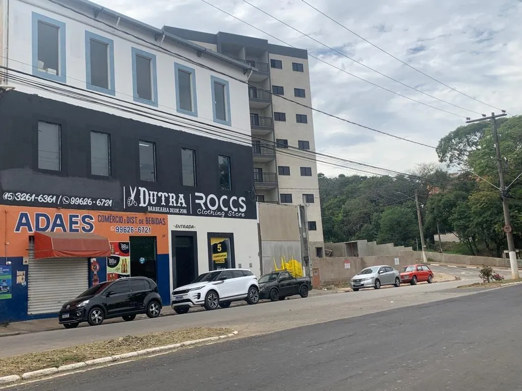 Imagem Prédio com estrutura imponente e perspectivas para negócios diversos