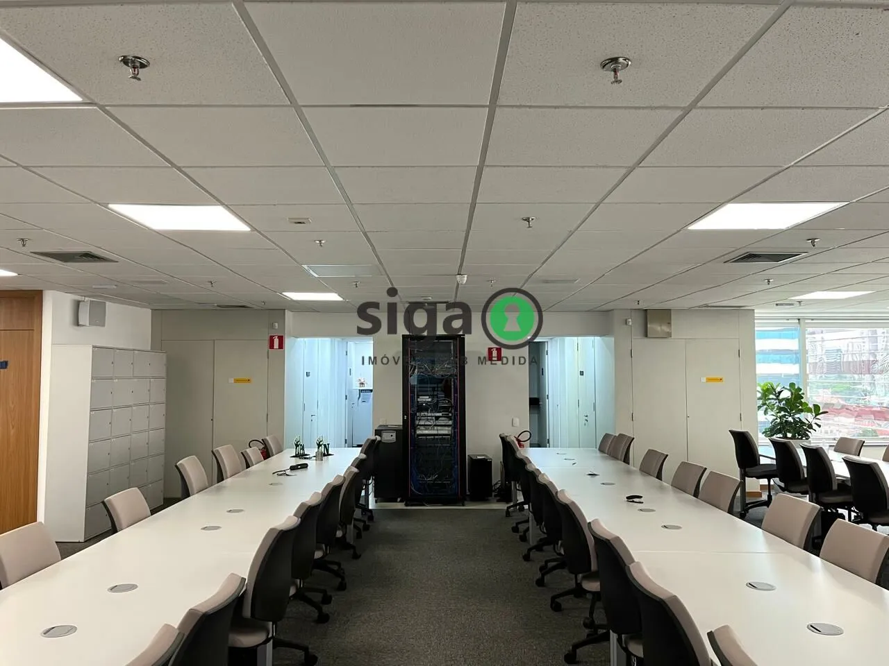 Imagem CONJUNTO COMERCILA COM 551 M² MOBILIADO PARA LOCAÇÃO NO BROOKLIN