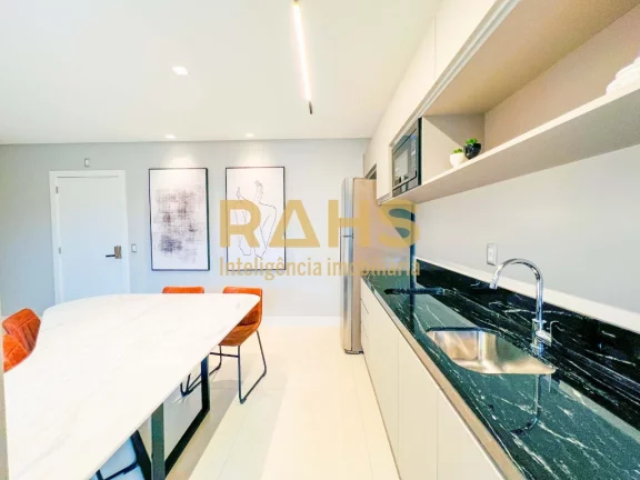 Imagem Lindo Apartamento no Bairro Atiradores Decorado e Equipado com 81,43 m². 2 suítes, lavabo, sacada ...