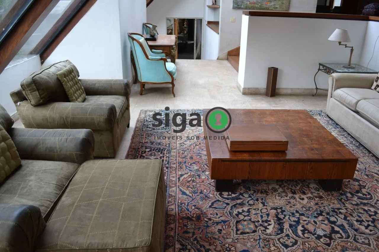 Imagem Casa de Luxo Projetada por Marcos Tomanik no Morumbi - Vizinha a Área Verde Tombada
