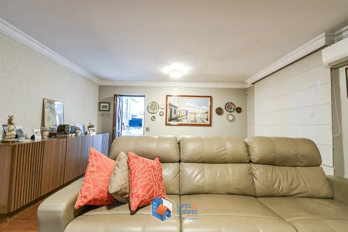 Imagem Casa para venda em Jardim da Glória com 3 quartos, sendo 3 suítes, 215m²