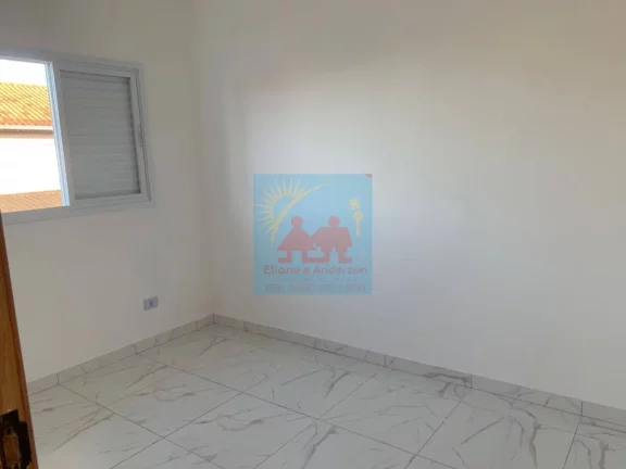 Imagem Casa Condominio com Sacada, 02 dormitórios, uma vaga de garagem R$ 240mil