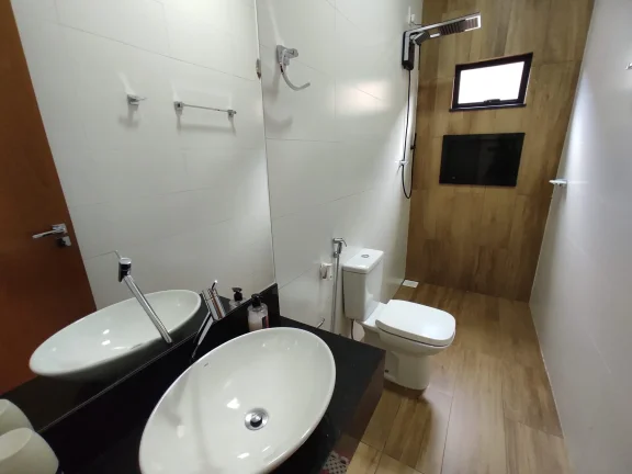 Imagem Casa De 3/4 Sendo Dias Suites No Jardim Marista Em Trindade