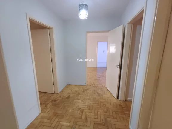 Imagem Apartamento à venda no Itaim Bibi com 3 quartos sendo 1 suíte, 2 banheiros, 1 vaga, 154m².