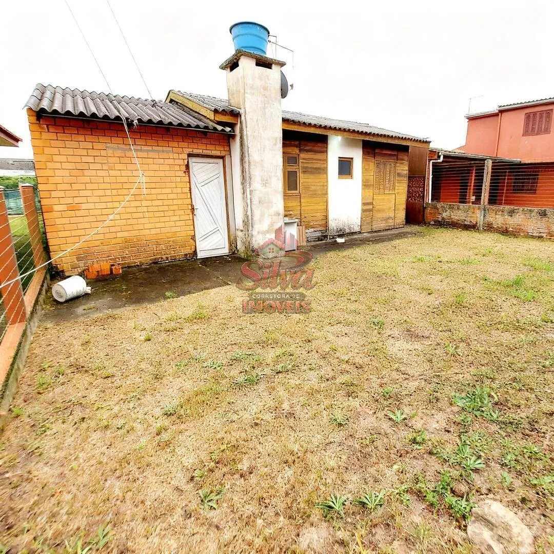 Imagem Casa 2 dormitórios com piscina a 150m do mar no Mariluz