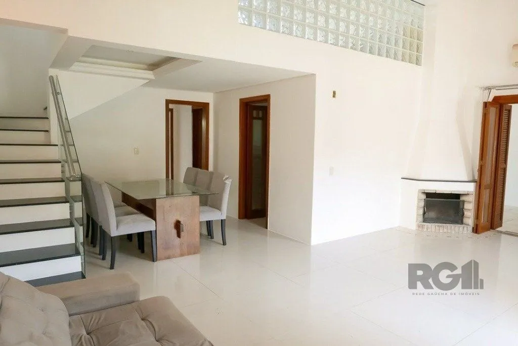 Imagem Excelente casa de 155m² e 3 dormitórios.