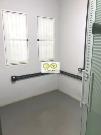 Imagem Sala comercial com 9 salas e 5 banheiros disponível para locação!