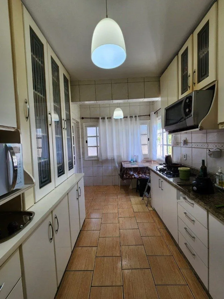 Imagem Casa de 3 dormitórios no bairro Vila Nova