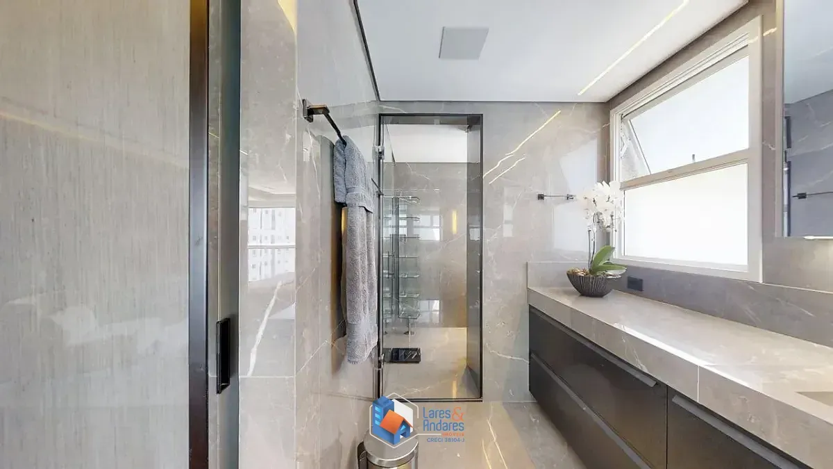 Imagem Cobertura para venda em Itaim Bibi com 2 quartos, sendo 2 suítes, 500m²