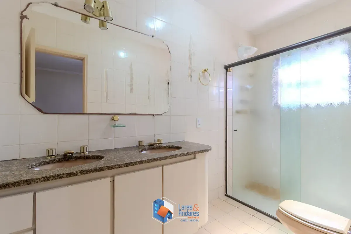 Imagem Casa para venda em Vila Nova Caledônia com 4 quartos, sendo 2 suítes, 346m²