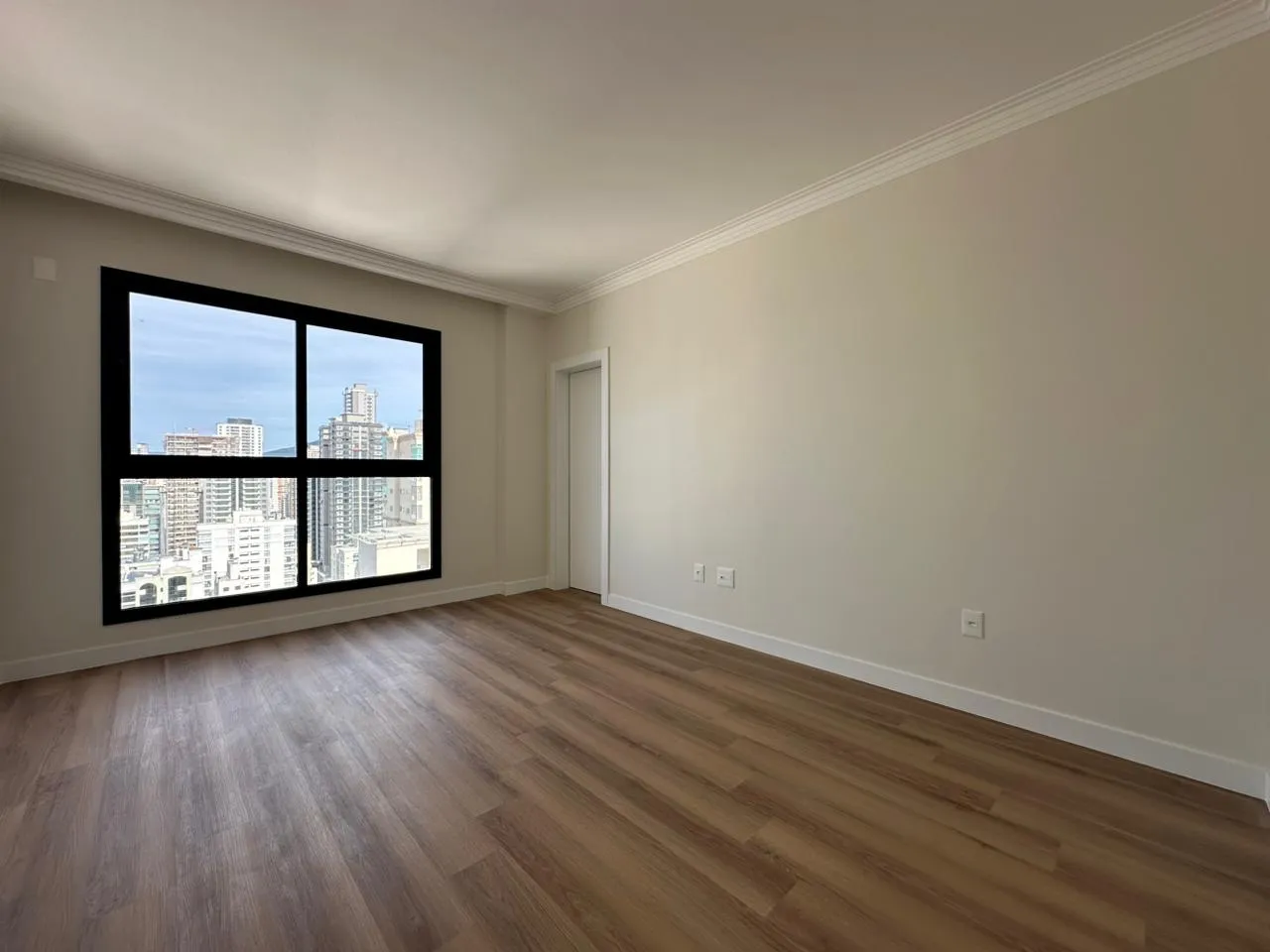 Imagem Apartamento com vista para o mar à venda com 168m2 por R$ 3.300.000,00