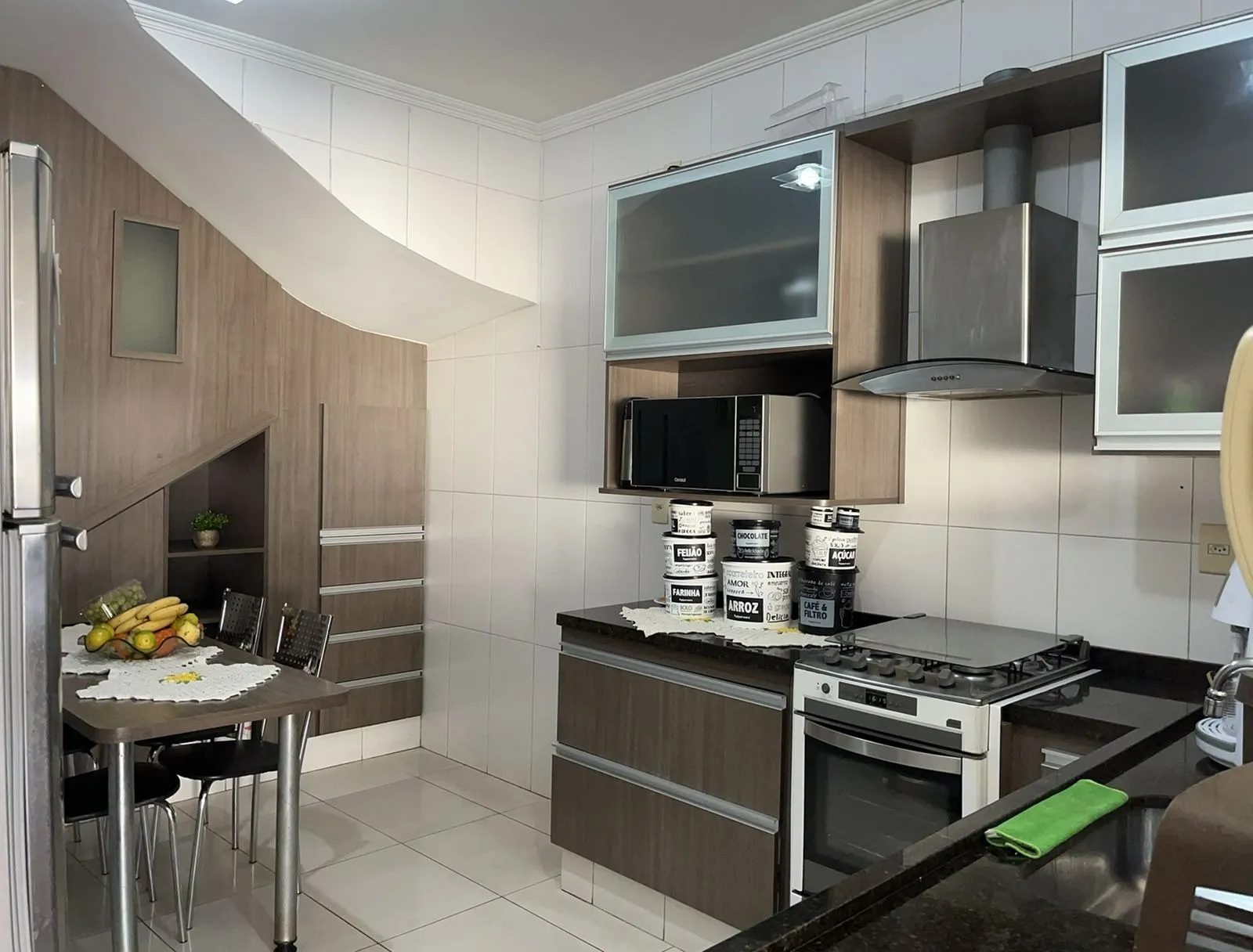 Imagem Lindo Sobrado de 170,00m² no Wanel Ville V - Sorocaba