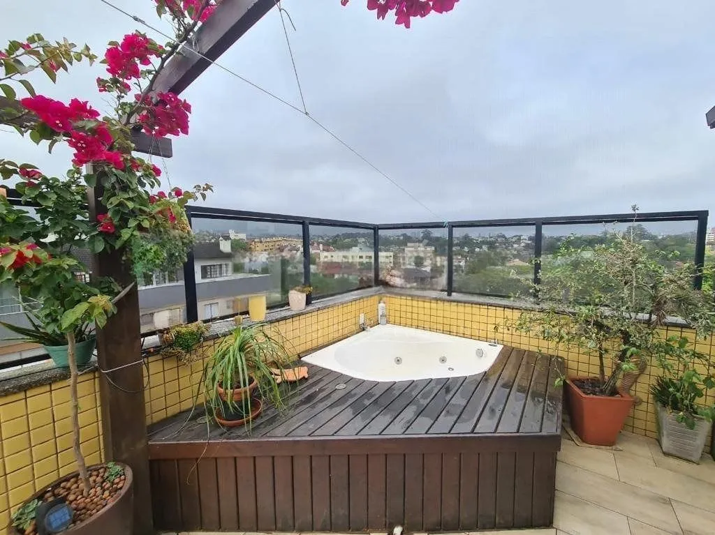 Imagem Cobertura com 3 dormitórios, terraço e 4 vagas