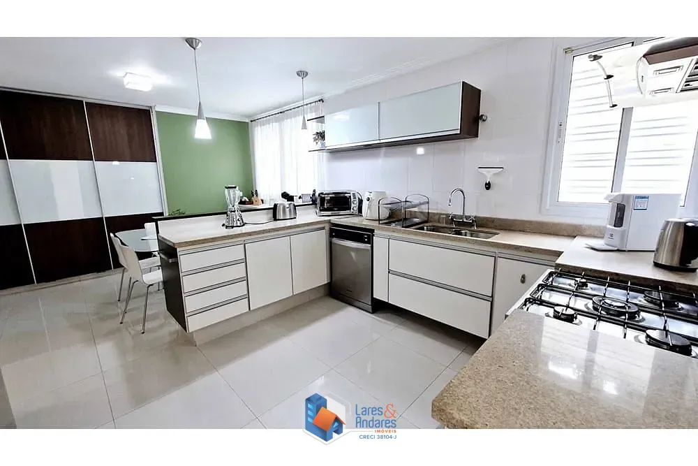 Imagem Casa à venda 3 Quartos 3 Suites 4 Vagas 295M² Caxingui São Paulo - SP