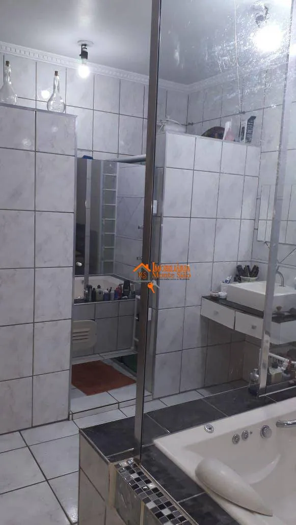 Imagem Sobrado com 3 dormitórios à venda por R$ 679.000,00 - Parque Flamengo - Guarulhos/SP