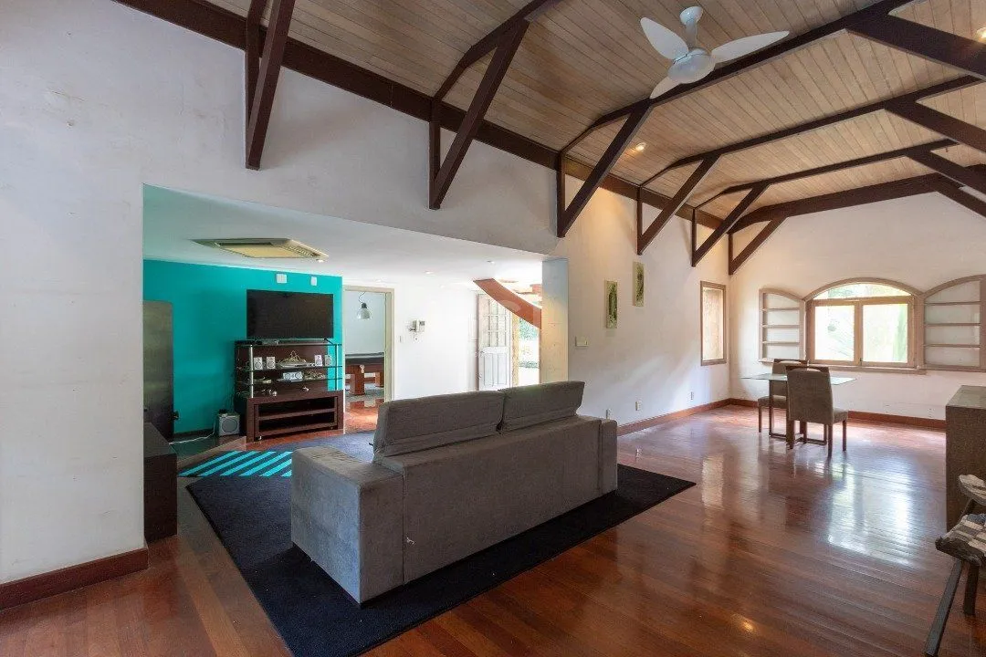 Imagem Sítio para Venda - 504.96m², 3 dormitórios, 4 vagas - Belém Velho