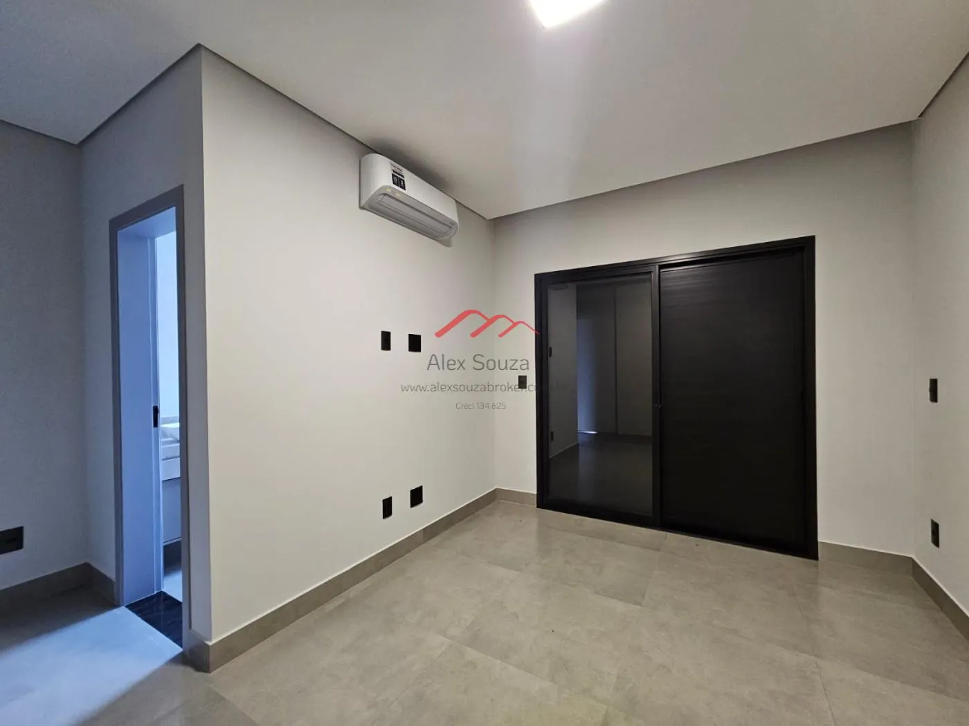 Imagem Casa em Condomínio para Venda em Sumaré, Residencial Real Parque Sumaré, 3 dormitórios, 1 suíte, 3 banheiros, 4 vagas