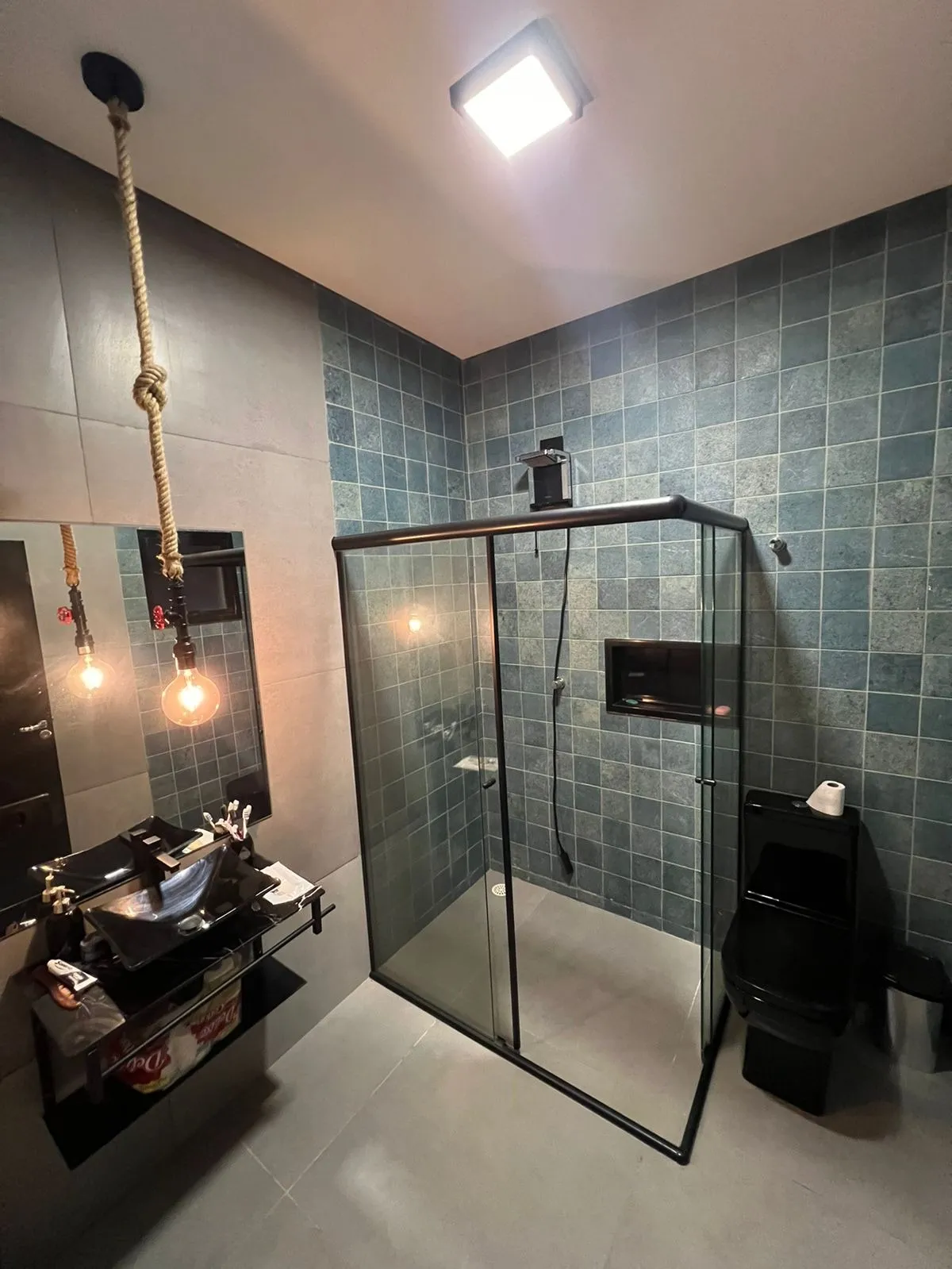 Imagem Luxuosa Casa de 700m² em Santa Isabel - Beira da Água com 6 Suítes
