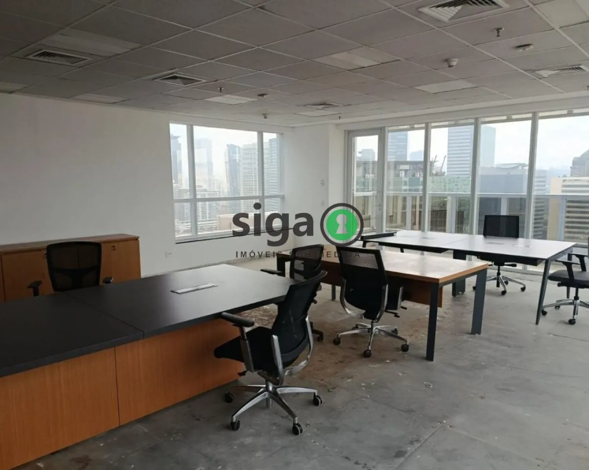 Imagem SALA COMERCIAL 200M² PARA LOCAÇÃO AV ROQUE PETRONI BROOKLIN