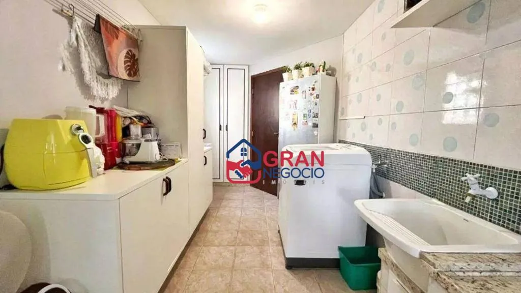 Imagem Casa Térrea Com Amplo Terreno - Santa Felicidade