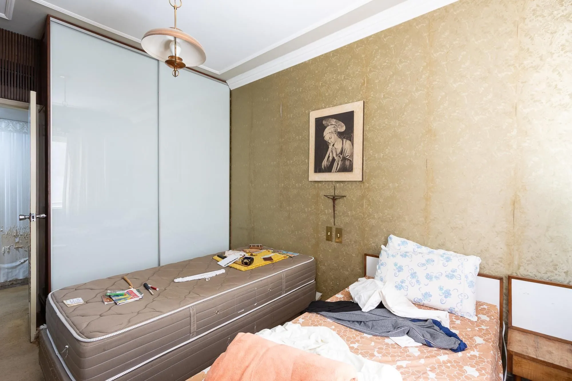 Imagem Apartamento frente à fundos, 3 dormitórios, 1 vaga escriturada - Centro Histórico