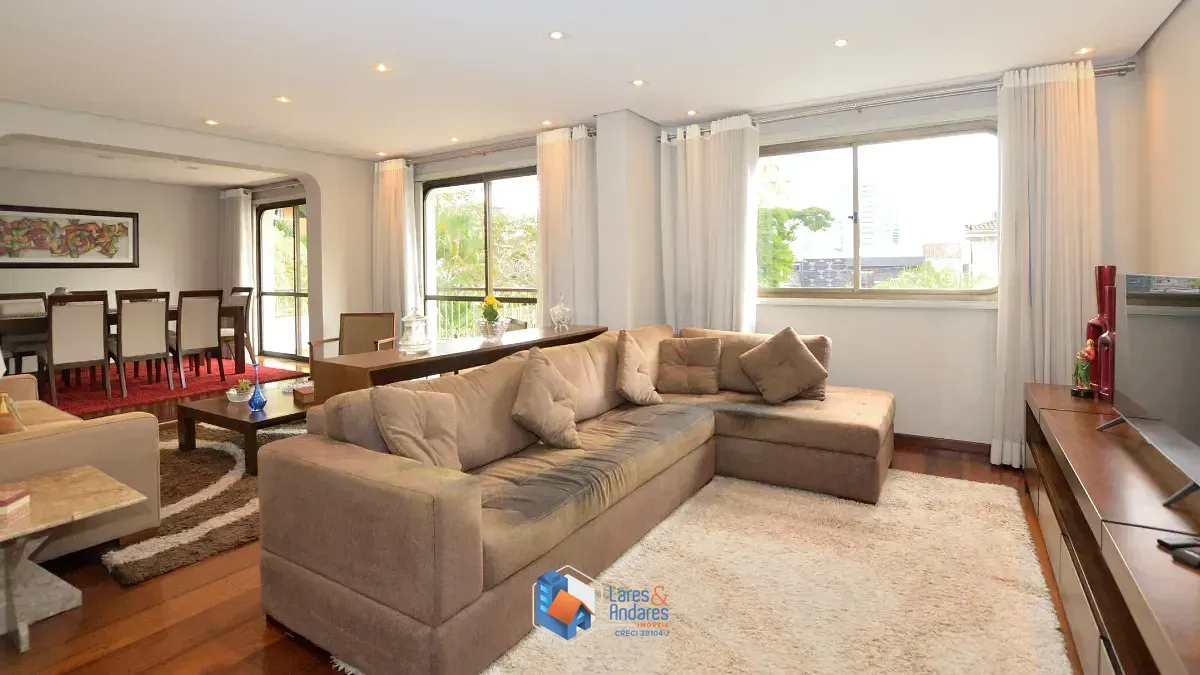 Foto do imóvel Apartamento para venda em Itaim Bibi com 4 quartos, sendo 2 suítes, 196m² em Rua João Cachoeira