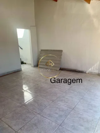 Imagem Casa reformada, 3 Dormitórios(1 suíte), Dom Pedro I.